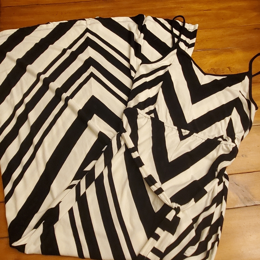 Old Navy Chevron Maxi Dress, Medium